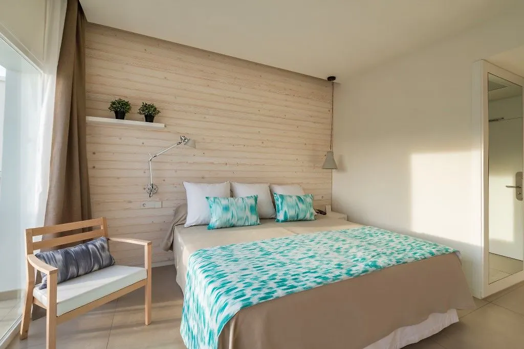 Отель Fergus Style Palmanova - Adults Only